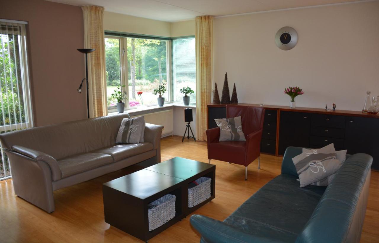 Mango House Homestay Zuidwolde  Kültér fotó