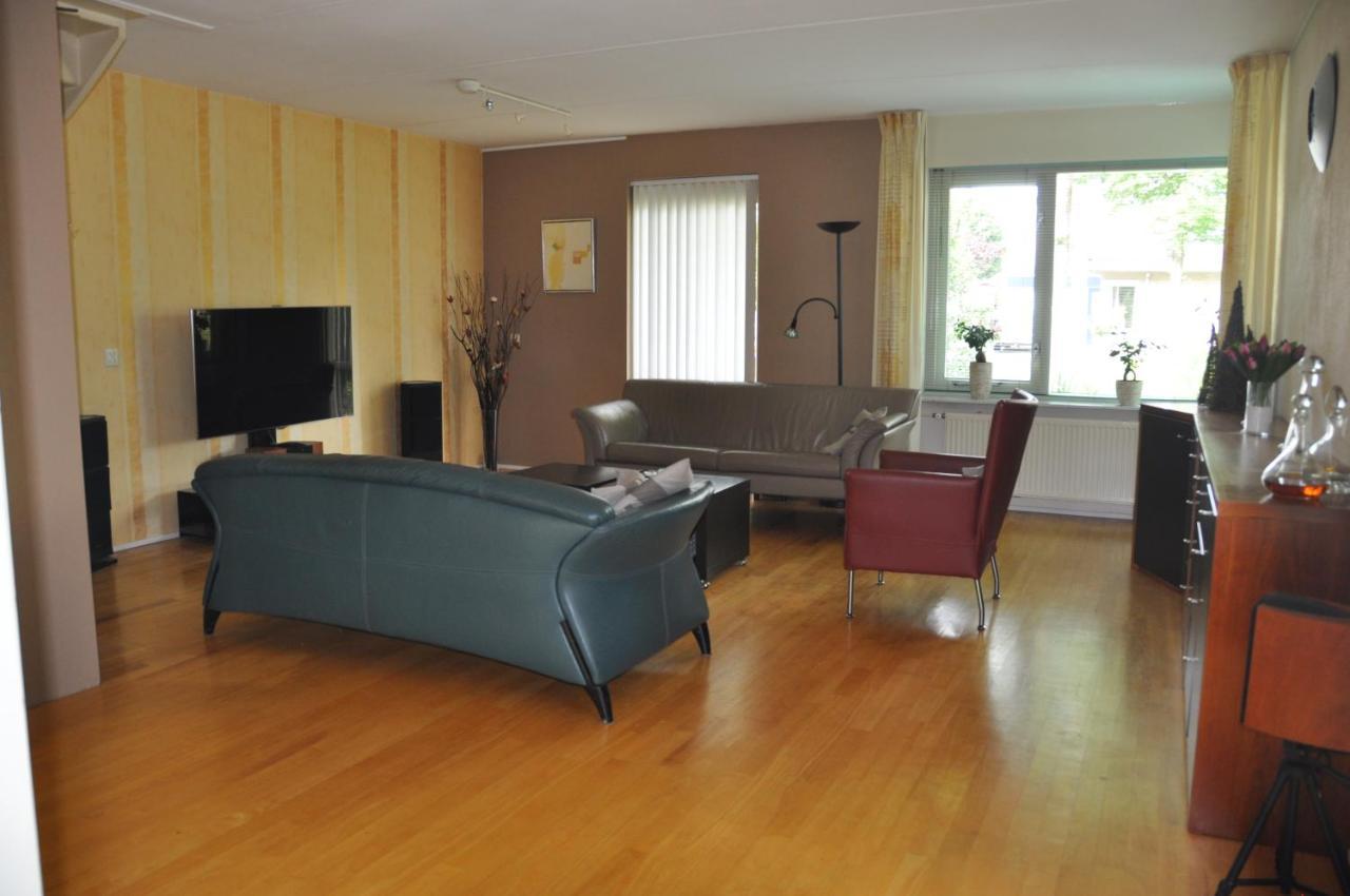 Mango House Homestay Zuidwolde  Kültér fotó